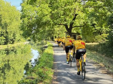 Radfahren für krebskranke Kinder